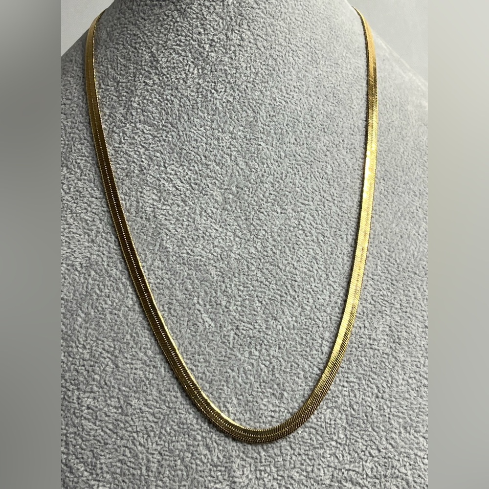 Kay Jewelers 18K herringbone Gold chain necklace bold
